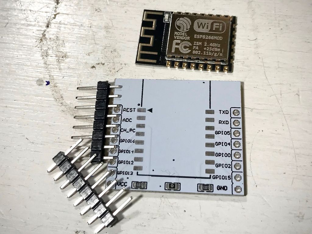 Hvordan programmere en ESP8266 (ESP-12F)